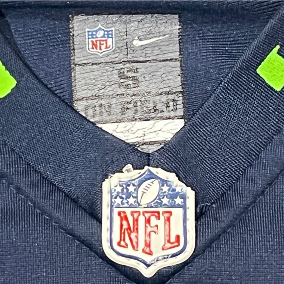 Russell Wilson Seattle Seahawks Nike NFL Football Youth Boys Kids Jersey - Picture 5 of 7